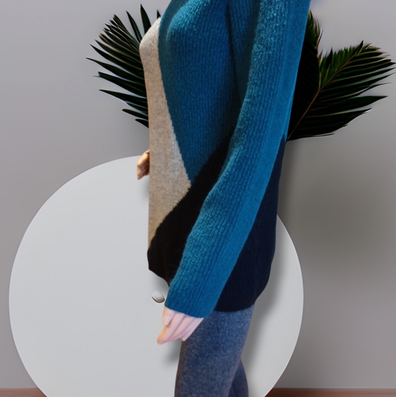 Lily Morgan Women's Turtleneck Color Block Cozy Knit Sweater - Picture 12 of 16